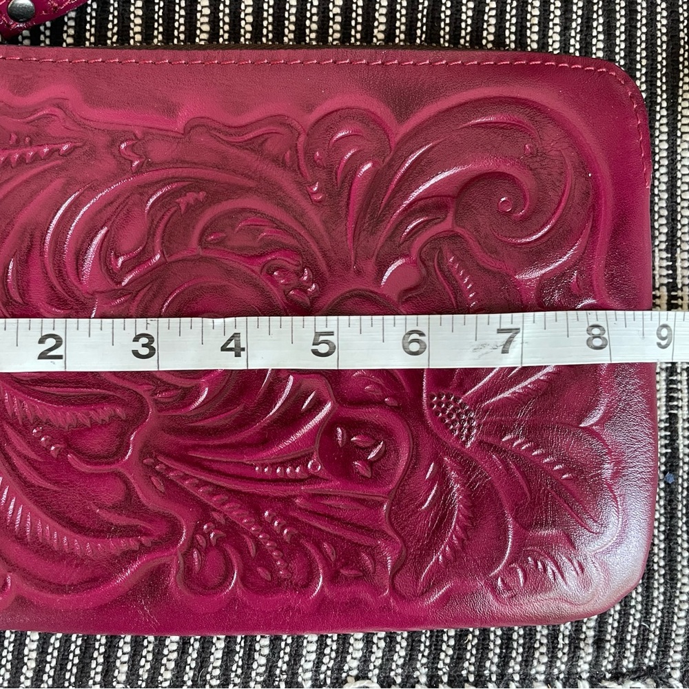 Patricia Nash Tooled Leather Cassini Wristlet - Picture 10 of 15